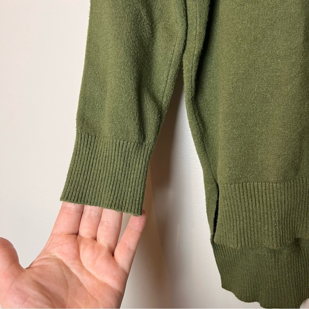 Akaiv Dark‎ Green V-Neck Sweater S/M - Picture 6 of 7